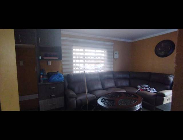 2 BEDROOM HOUSE FOR SALE IN DAVEYTON CENTRAL